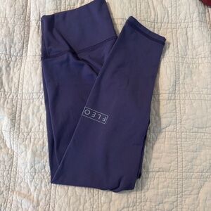 Fleo purple el toro leggings